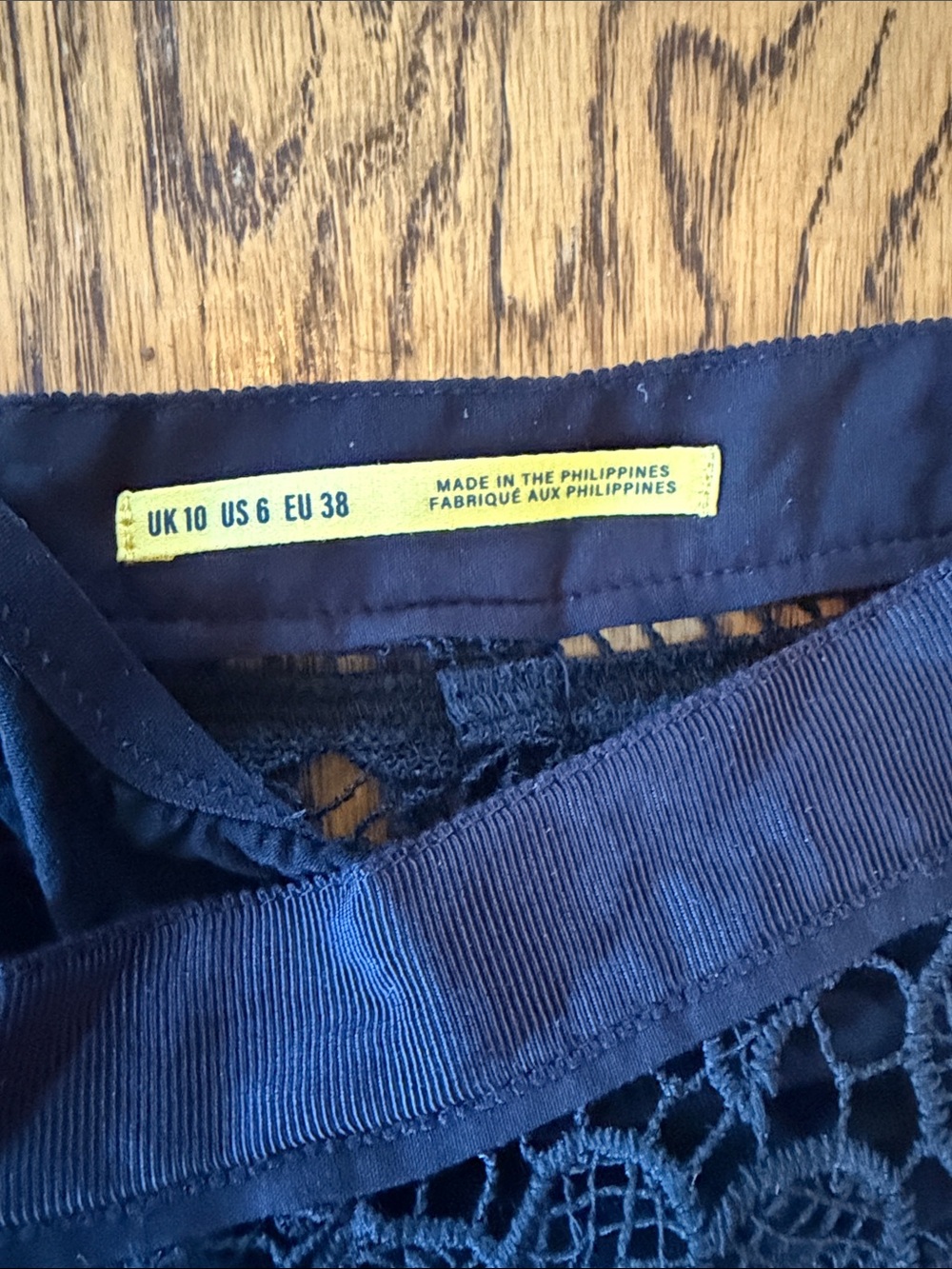 Lace Wide-Leg Pants - Picture 3 of 4